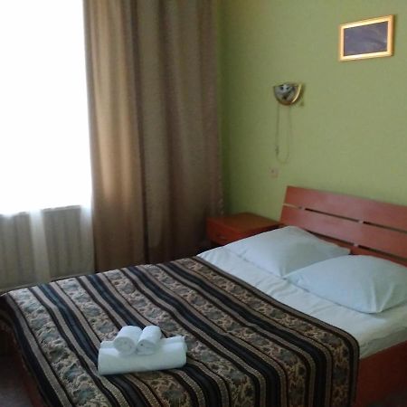 Kolos Hotel Obolon Kiev Esterno foto