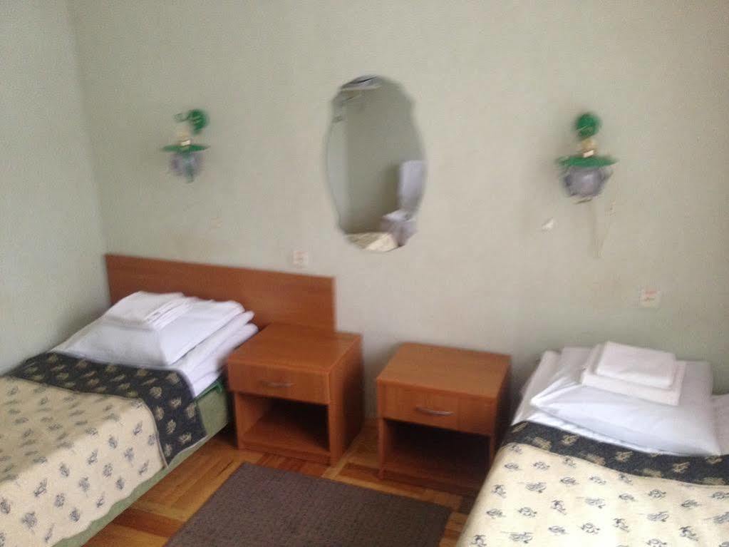 Kolos Hotel Obolon Kiev Esterno foto