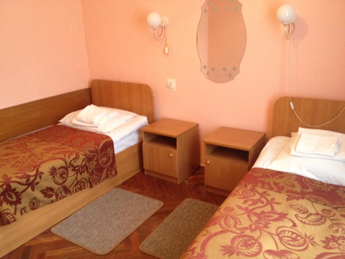 Kolos Hotel Obolon Kiev Esterno foto