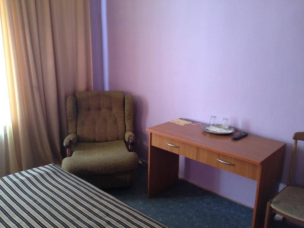 Kolos Hotel Obolon Kiev Esterno foto