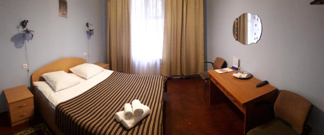 Kolos Hotel Obolon Kiev Esterno foto